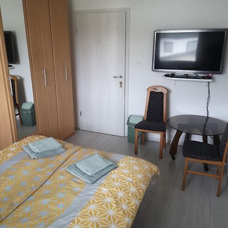Sobe Zeleni Raj Apartment Podnart Exterior photo